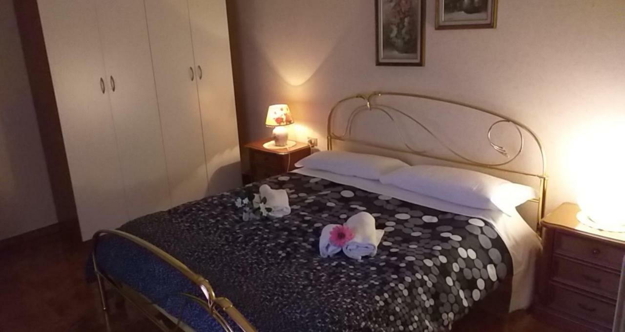Apartament Casa Vacanze Niko Ap Cir Cni00247 Sirmione Zewnętrze zdjęcie