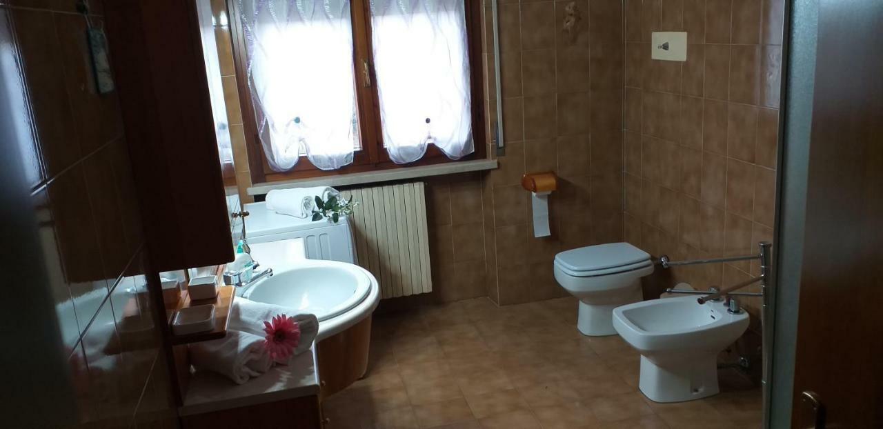 Apartament Casa Vacanze Niko Ap Cir Cni00247 Sirmione Zewnętrze zdjęcie